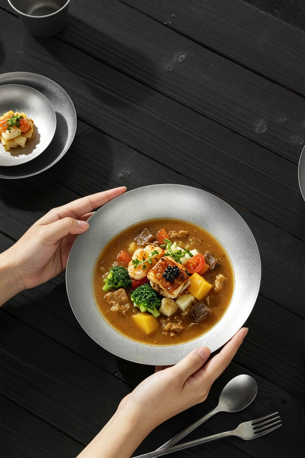 Round Multipurpose Serving Plates - product image 4