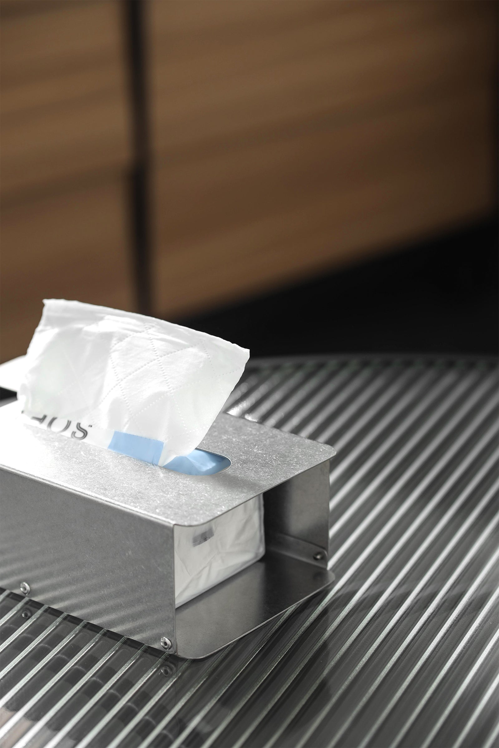U-Shaped Tissue Box - product image 2